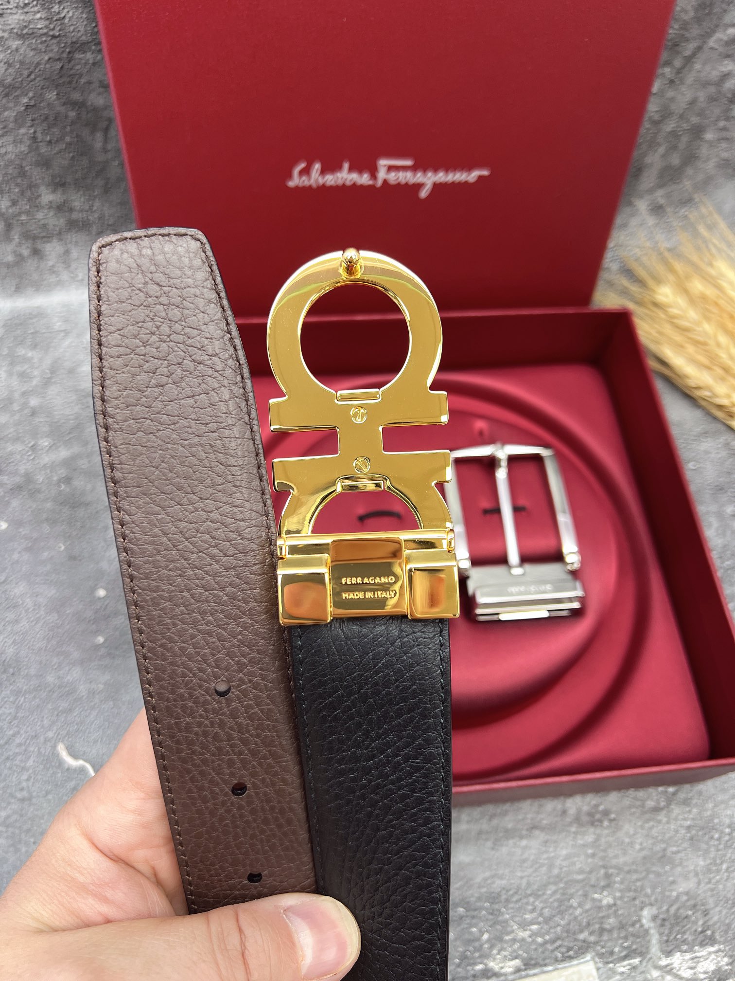 FERRAGAMO菲拉格慕双扣系列官网同款早秋新品宽度:3.5CM代购品质双扣可以互相使用带身双面进口小