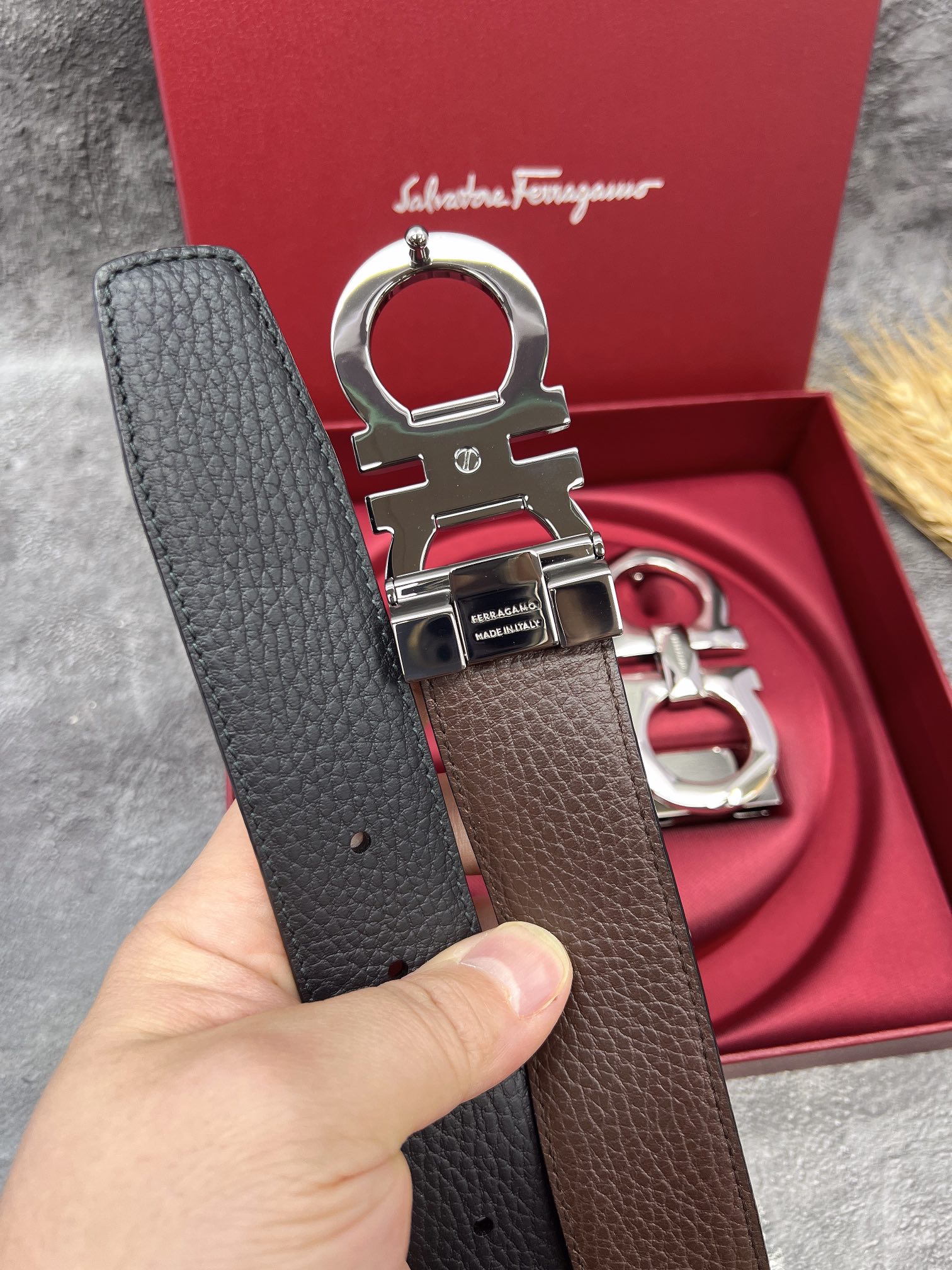 FERRAGAMO菲拉格慕双扣系列官网同款早秋新品宽度:3.5CM代购品质双扣可以互相使用带身双面进口小