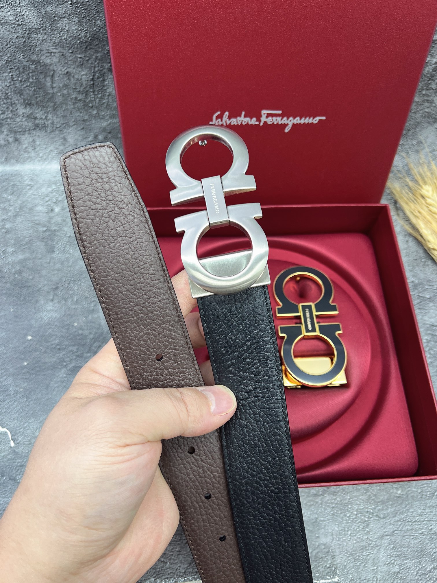 FERRAGAMO菲拉格慕双扣系列官网同款早秋新品宽度:3.5CM代购品质双扣可以互相使用带身双面进口小