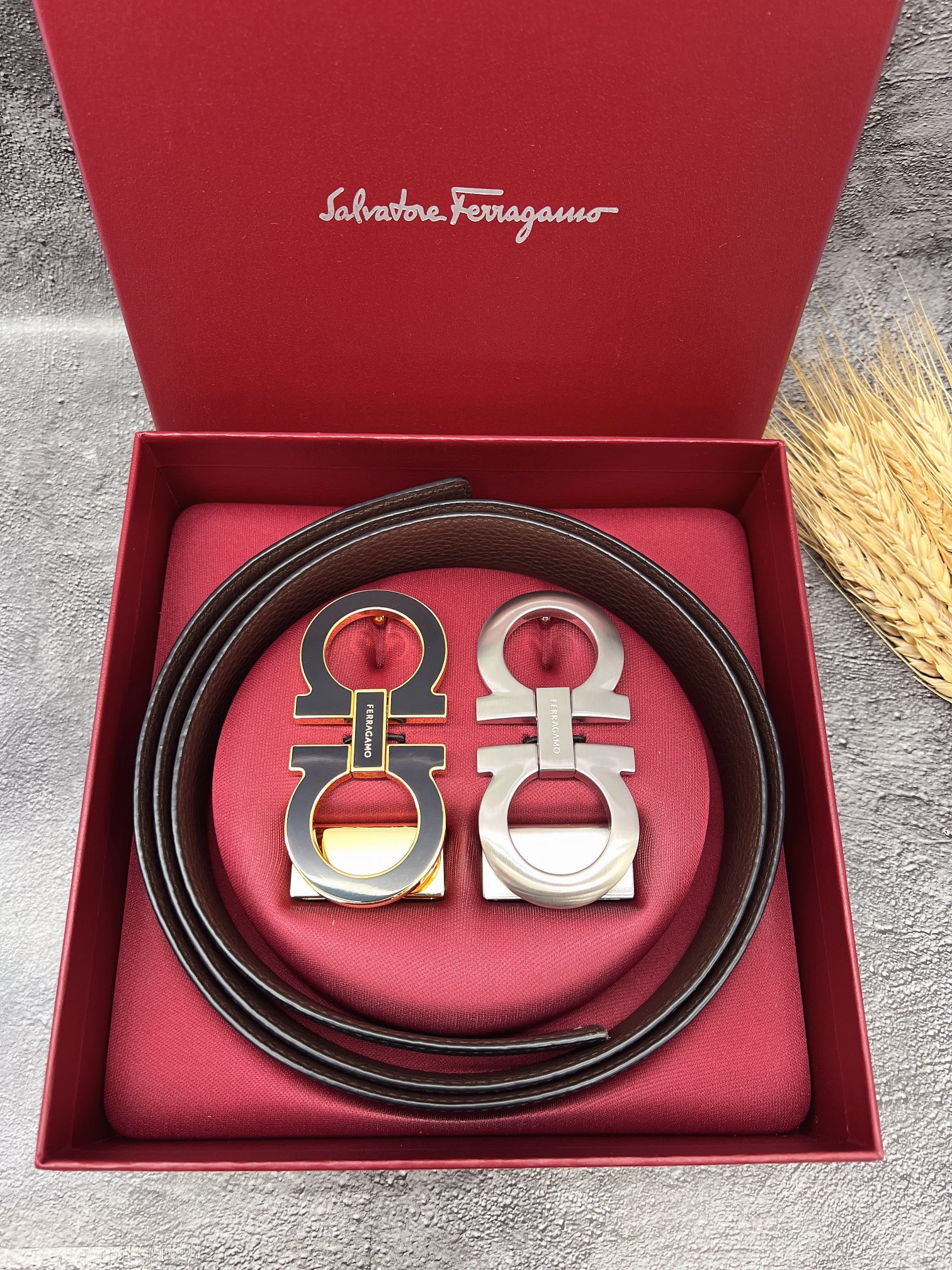 FERRAGAMO菲拉格慕双扣系列官网同款早秋新品宽度:3.5CM代购品质双扣可以互相使用带身双面进口小