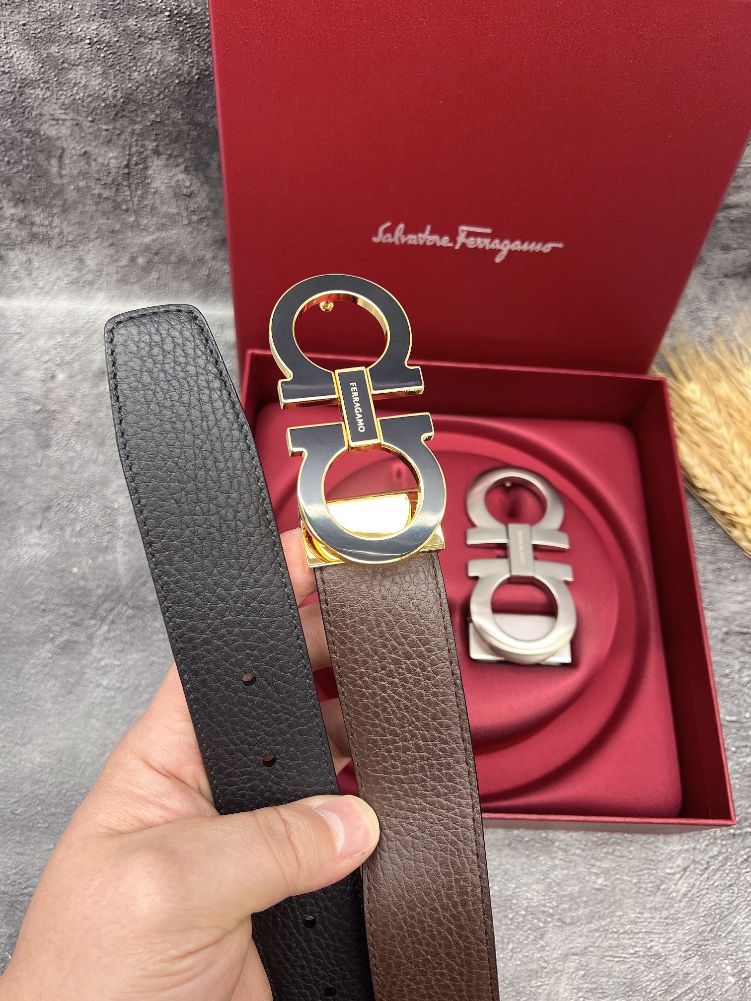 FERRAGAMO菲拉格慕双扣系列官网同款早秋新品宽度:3.5CM代购品质双扣可以互相使用带身双面进口小