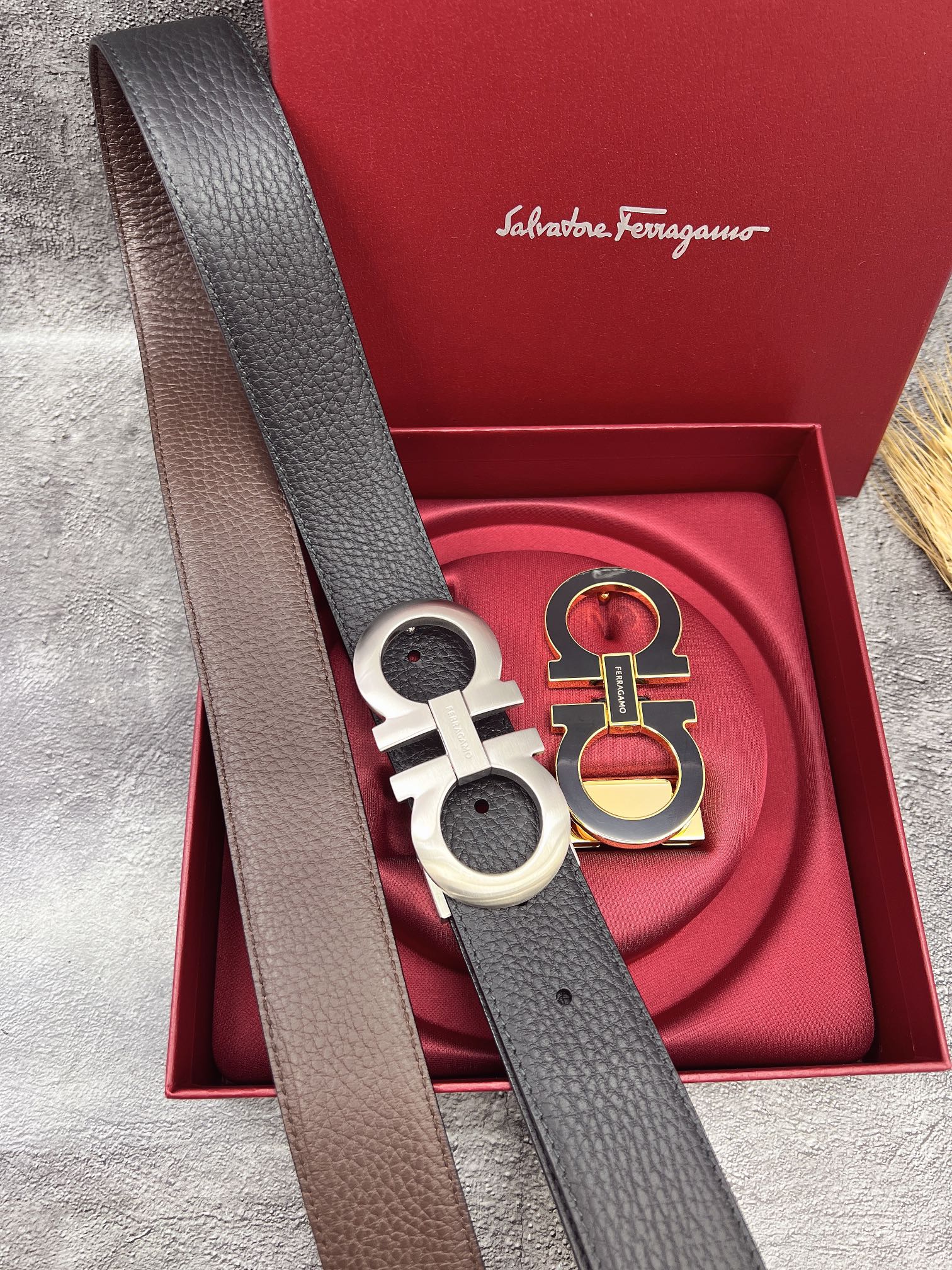 FERRAGAMO菲拉格慕双扣系列官网同款早秋新品宽度:3.5CM代购品质双扣可以互相使用带身双面进口小