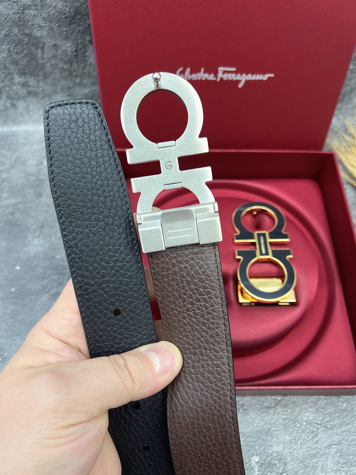 FERRAGAMO菲拉格慕双扣系列官网同款早秋新品宽度:3.5CM代购品质双扣可以互相使用带身双面进口小