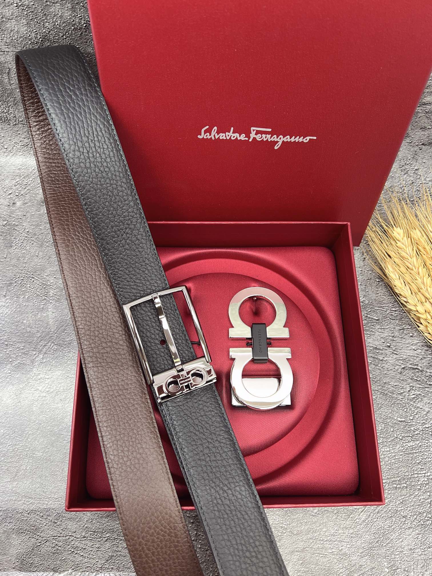 FERRAGAMO菲拉格慕双扣系列官网同款早秋新品宽度:3.5CM代购品质双扣可以互相使用带身双面进口小