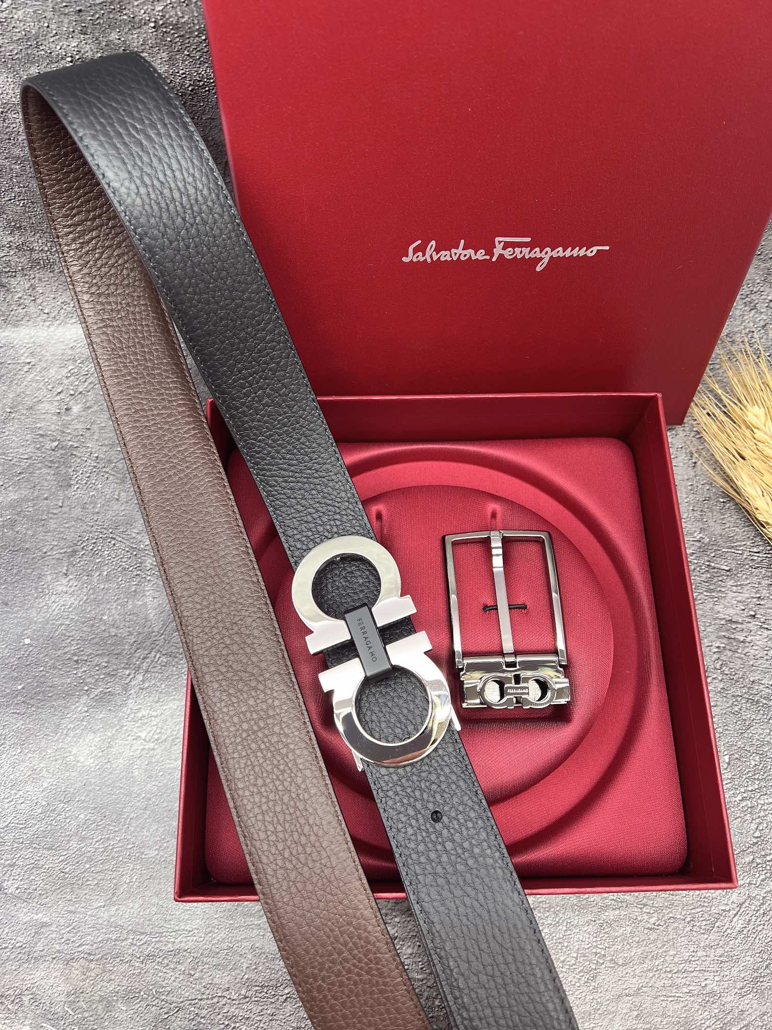 FERRAGAMO菲拉格慕双扣系列官网同款早秋新品宽度:3.5CM代购品质双扣可以互相使用带身双面进口小