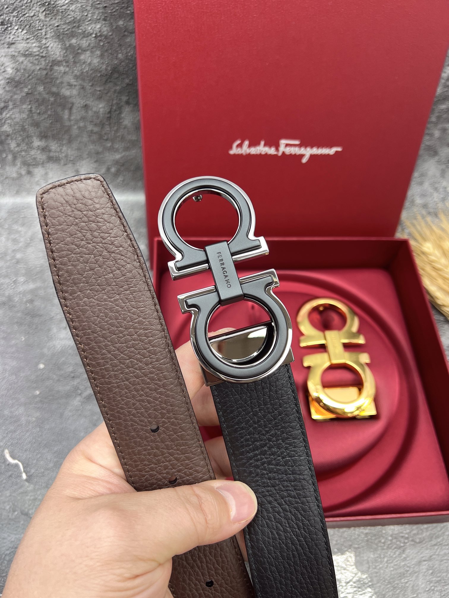 FERRAGAMO菲拉格慕双扣系列官网同款早秋新品宽度:3.5CM代购品质双扣可以互相使用带身双面进口小