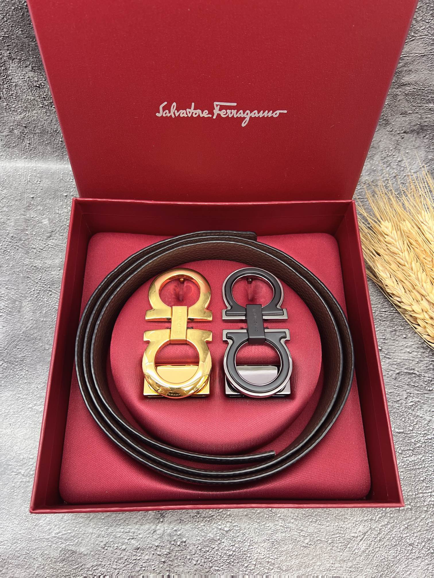 FERRAGAMO菲拉格慕双扣系列官网同款早秋新品宽度:3.5CM代购品质双扣可以互相使用带身双面进口小