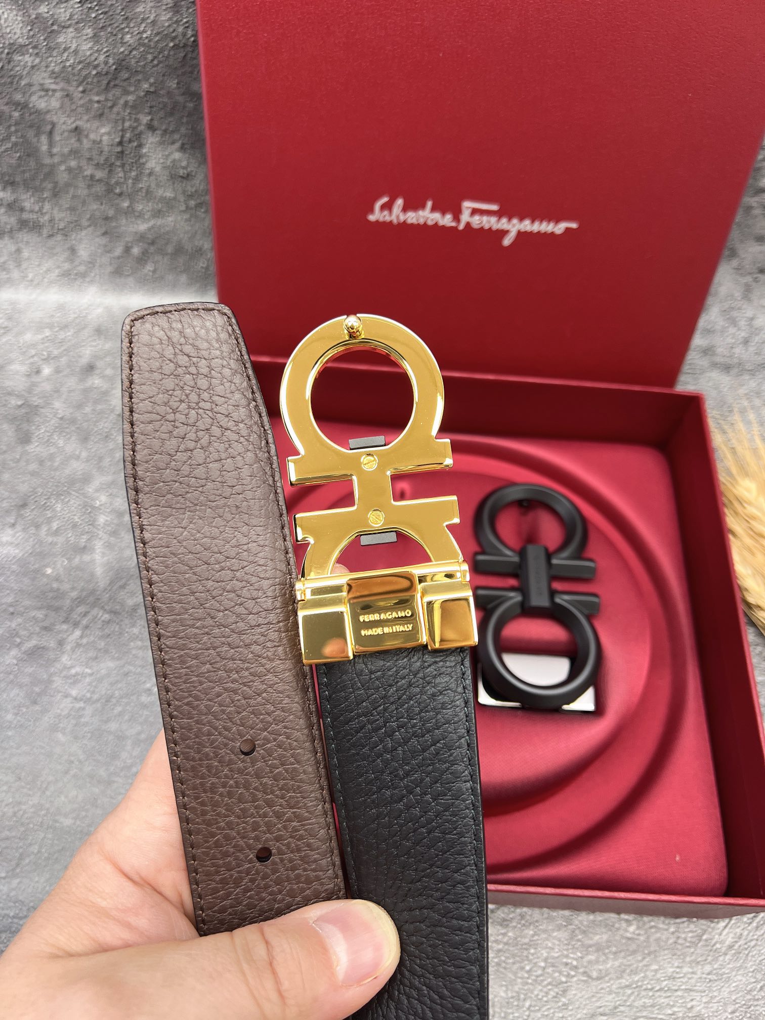 FERRAGAMO菲拉格慕双扣系列官网同款早秋新品宽度:3.5CM代购品质双扣可以互相使用带身双面进口小