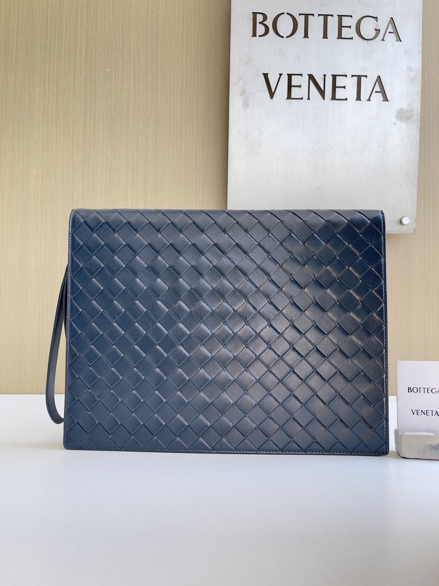 Bottega Veneta Rare edition counter products