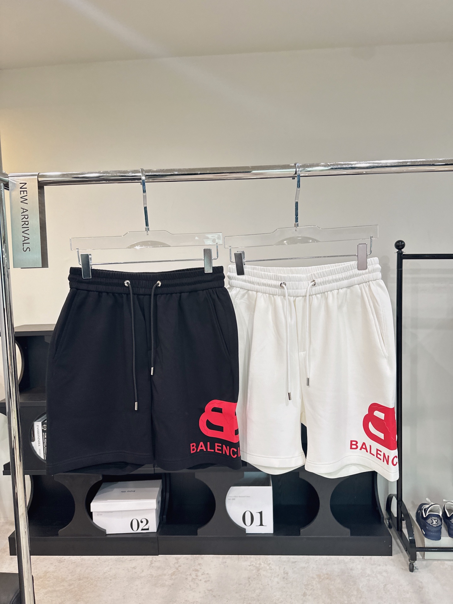 NO:414088,Air layer shorts new style, black and white, code number M-4XL, shorts, alexander wang19860909空气层短裤新款 颜色黑 白 码数M-4XL,,shorts,alexander wang,Men's clothing