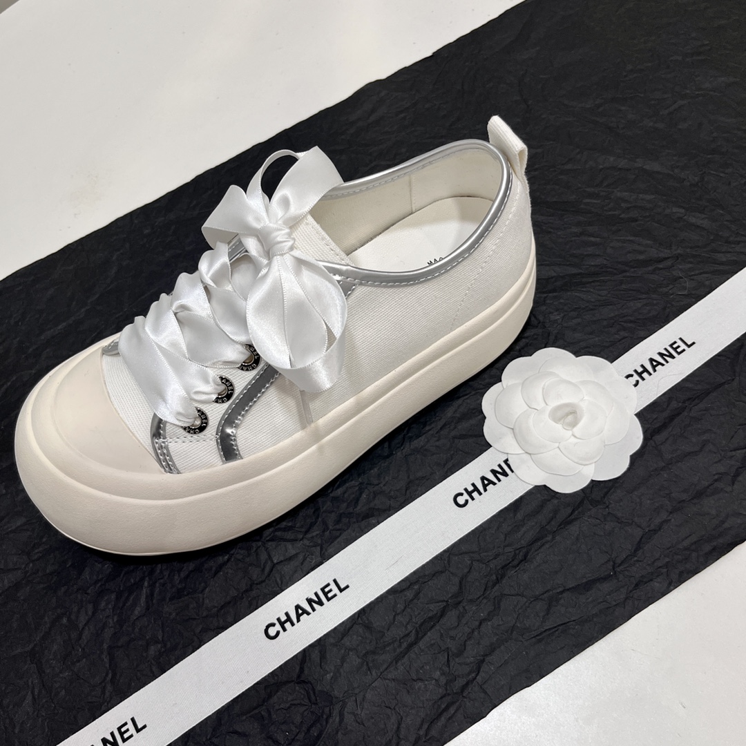Chanel Skateboard Shoes Canvas Shoes Casual Shoes for sale cheap now
 White Canvas Sheepskin Casual