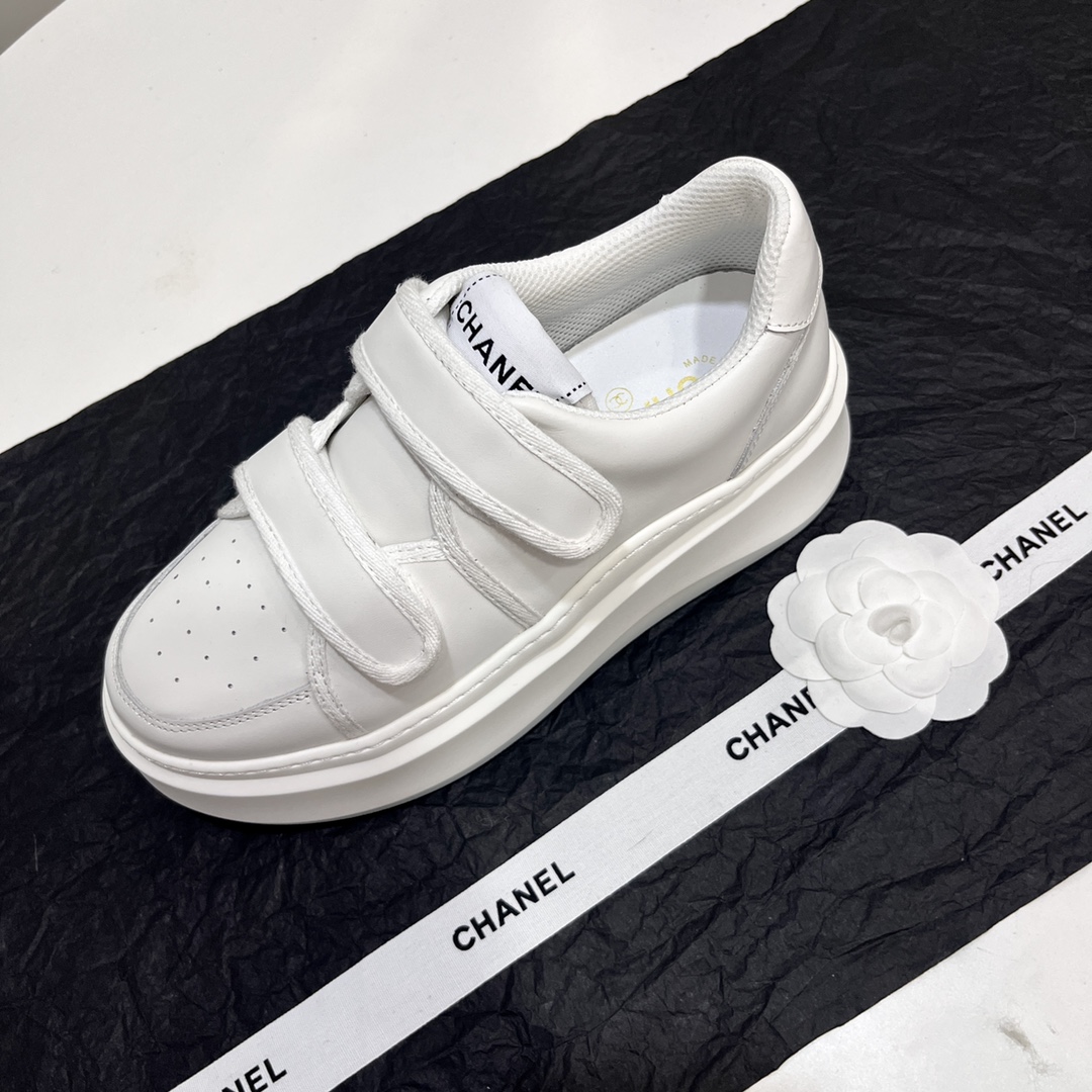 Chanel Skateboard Shoes Casual Shoes White Cowhide Rubber
