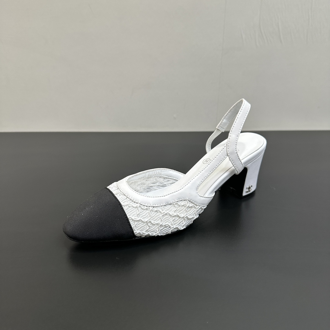 NO:481988,Chanel Chanel small fragrance style classic color-blocking sandals, new colors for summer counters, this single product continues the classic small fragrance... versatile fashion single shoe show style, newly upgraded last, exclusive custom hardware buckle, original mold opening Xiaoxiang full series, available in stock all year round, stable shipment ————————— Material upper original sheepskin inner imported sheepskin is very comfortable on the feet, Italian top leather sole, 2 cm 6.5cm 9cm Size 35~39 (34 40 41 42 43 Custom made no return or replacement), ballet shoes, chanel, chanel, sandals, sheepskin, Leather soles19860909Chanel 香奈儿小香风经典拼色凉鞋,夏季专柜新色,这款单品延续经典小香特色...百搭时尚单鞋走秀款,全新升级楦头 ,独家订制五金扣 、原版开模 小香全系列 、一年四季都有货、出货稳定  ———————-  材料鞋面原版羊皮内里进口羊皮上脚非常舒适、意大利顶级真皮大底 , 2厘米 6.5cm 9cm 码数35～39（34 40 41 42 43定做不退不换）,芭蕾舞鞋,chanel,chanel,sandals,sheepskin,Leather soles,Women's Shoes