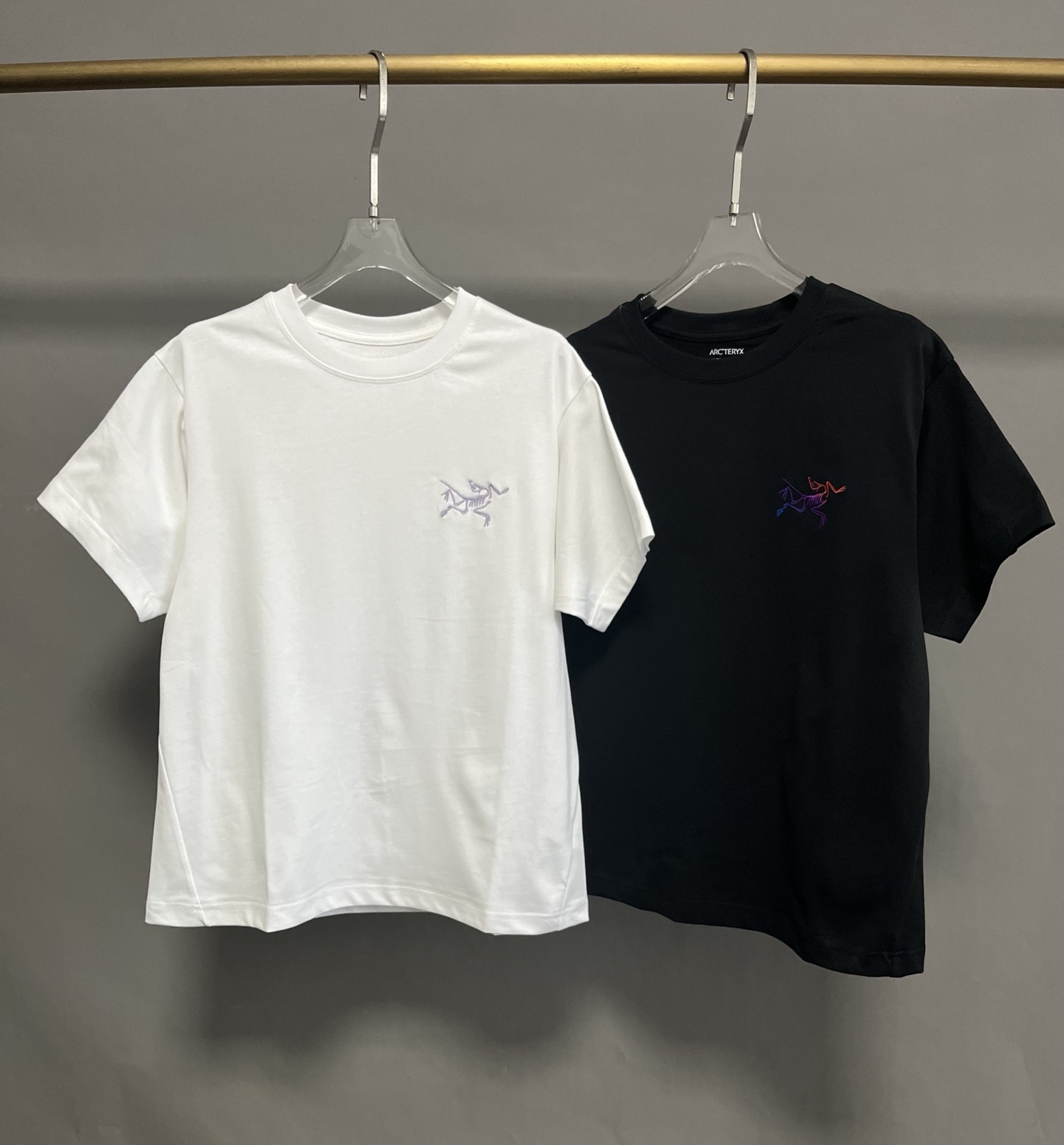 Arc’teryx Round Neck Printed Logo Short Sleeve T-Shirt – Unisex Design