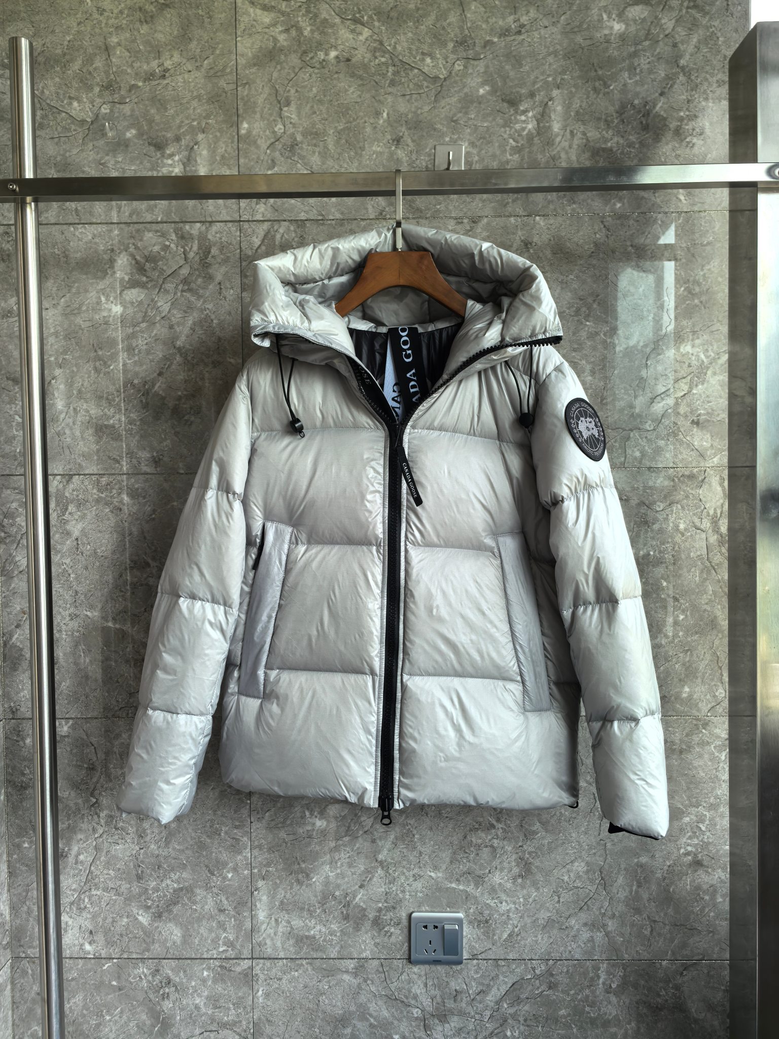 Empaquetado **Crofton Puffer chaqueta de plumón unisex**——Estilo sin límites, calidez que te acompaña** #### …