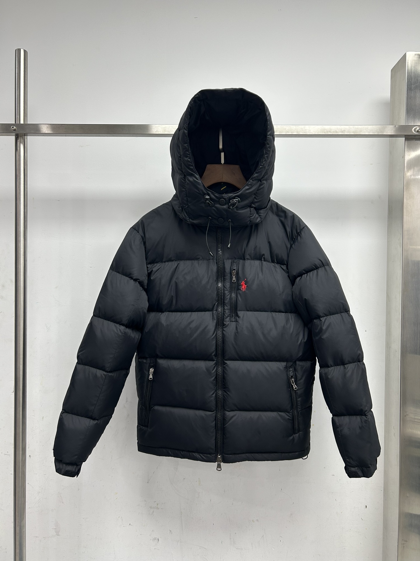 Polo Ralph Lauren Embroidered Down Jacket – Glossy Finish, Semi-High Collar