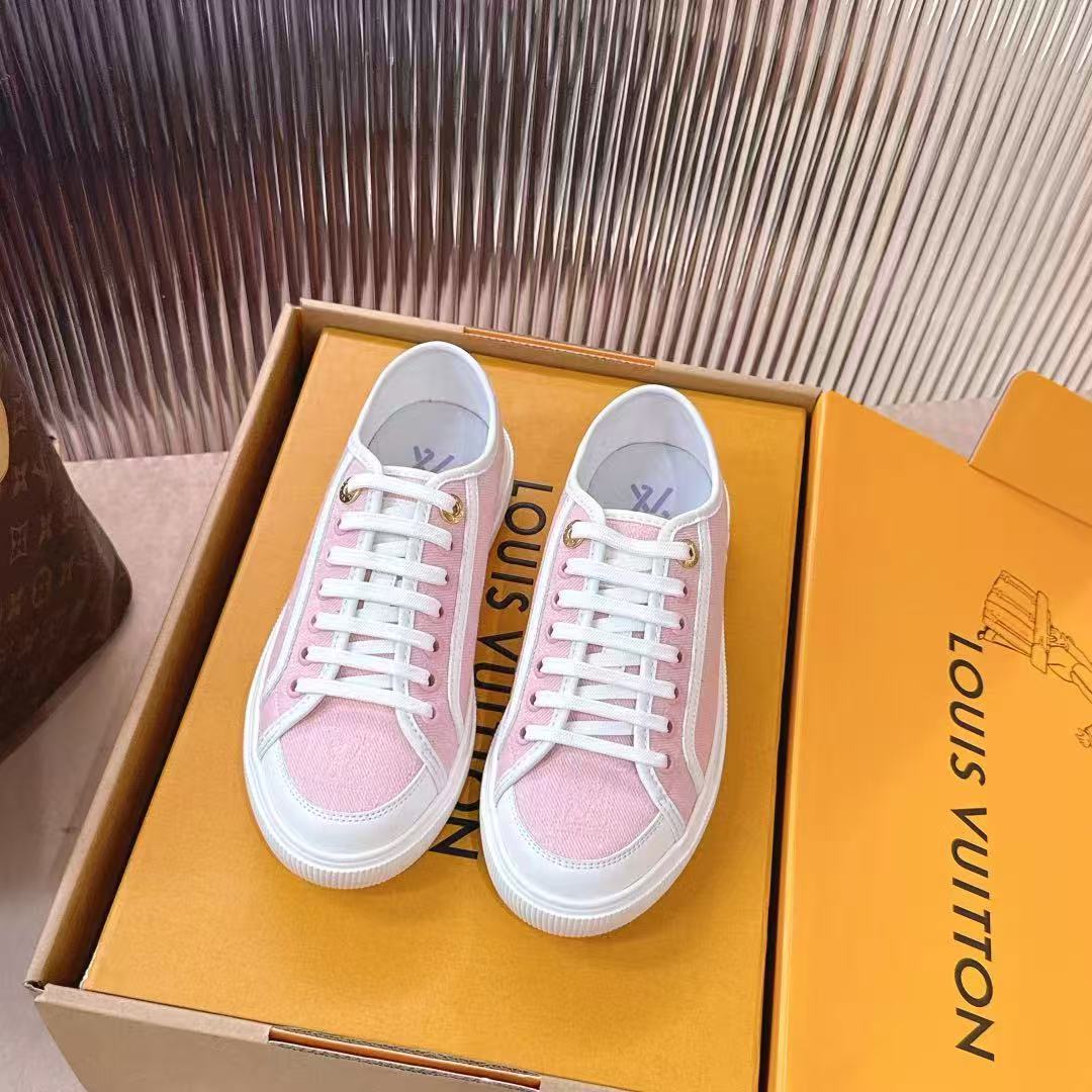 NO:446617,LV | Louis Vuitton Spring and Summer New Model, Top Version, The original version is consistent, the counter is the latest model, Canvas Shoes, Hard Products New, Purchase Level!  Full of high-end feeling!  A popular model from domestic and foreign bloggers, retro and fashionable, beautiful!  Official website main model★ ━━━━━ t ━━━━━━━━━━━━━━━━━━━━━━━━━━━━━━━━━━━━━━━━━━━━━━━━━━━━━━━━━━━━━──────45-41, casual shoes/sports shoes, louis vuitton, louis vuitton, sneakers, cowhide19860909LV | 路易威登  春夏新款 顶级版本原版一致 专柜主打最新款 帆布鞋 硬货上新 代购级别！高级感十足！国内外博主刷爆的一款,复古又时髦上脚美炸了！官网主推款★ ━━━━━ t ━━━━━ 鞋面原版订制牛皮面料 内里牛里 大底tpu高端大底 鞋码: 35-41,休闲鞋/运动鞋,louis vuitton,louis vuitton,sneakers,cowhide,Women's Shoes