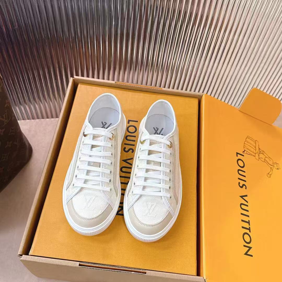 NO:495581,LV | Louis Vuitton 2025 Spring and Summer New Model, Top version, the original version is consistent, the counter focuses on the latest model, canvas shoes, hard goods are on the newest, purchasing level!  Full of high-end feeling!  A popular model from domestic and foreign bloggers, retro and fashionable, beautiful!  Official website main model★ ━━━━━━ t ━━━━━━━━━━━━━━━━━━━━━━━━━━━━━━━━━━━━━━━━━━━━━━━━━━━━━━━━━─Original custom cowhide fabric inner niulli outsole tpu high-end sole Shoes: (35-40 women’s size 41 orders) (men’s size 3919860909LV | 路易威登 2025 2025春夏新款 顶级版本原版一致 专柜主打最新款 帆布鞋 硬货上新 代购级别！高级感十足！国内外博主刷爆的一款,复古又时髦上脚美炸了！官网主推款★ ━━━━━ t ━━━━━ 鞋面原版订制牛皮面料 内里牛里 大底tpu高端大底 鞋码:（35-40女码41订）（男码39–44）45订,休闲鞋/运动鞋,louis vuitton,louis vuitton,sneakers,cowhide,Women's Shoes