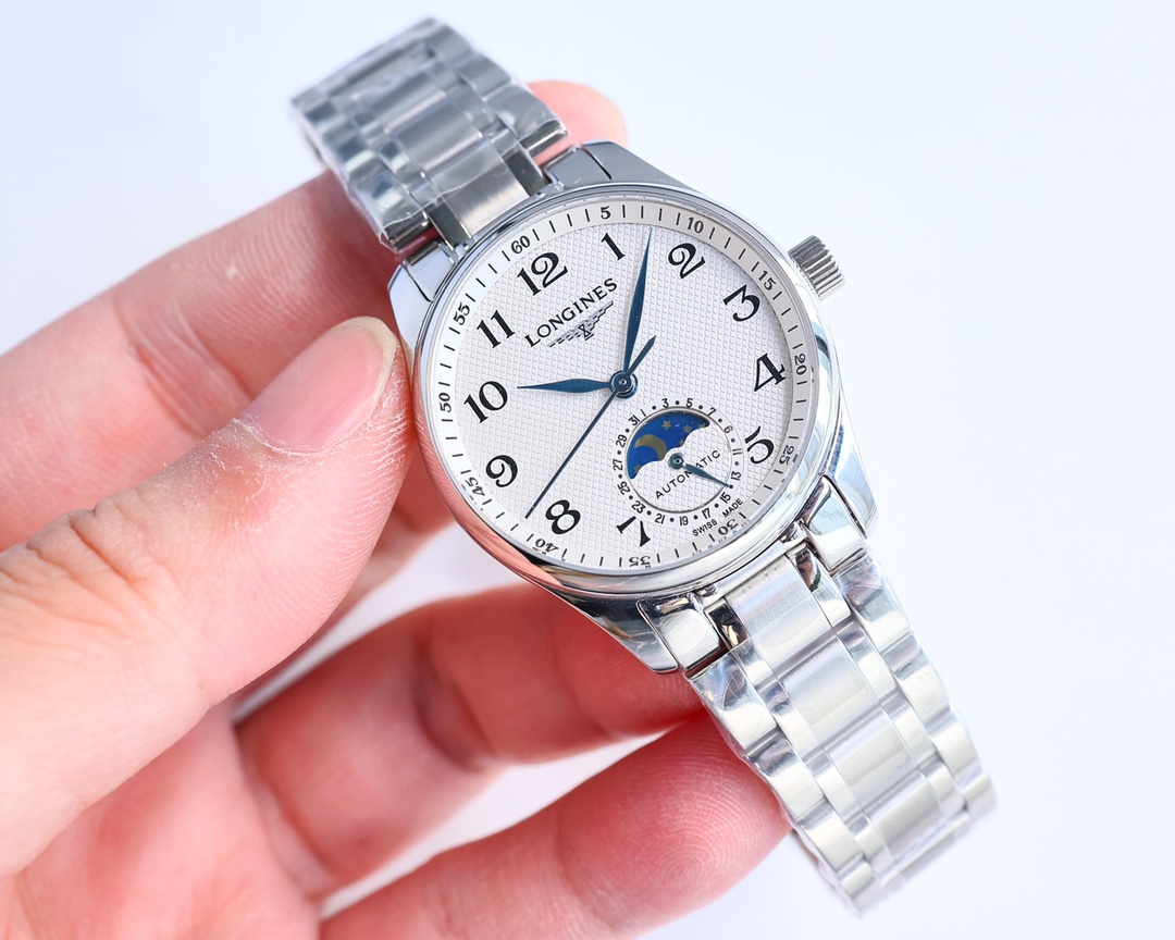 NO:146072,Belt, Steel Belt, Gold 50 Goddess Essential Longines New Famous Craft Women's Series L2.409..4.87.4 Simple and elegant, showing calmness, shifting the head to the second gear, independent quick-adjustment calendar function!  [Case] ​​The watch size is 3412 mm carefully developed, without missing any details, meticulously restores the unique elegant essence of the Mingjiang series case, allowing the wearer to stick to his hands and be comfortable during the wear process. The style and technology of willow-shaped blue steel quenching needle (burning blue needle) are synchronized with the genuine operation and debugging method. The wheat ear texture on the dial is the same as the genuine product, and it is impossible to distinguish male and female from the naked eye. Paired with an Italian calfskin strap and Longines classic butterfly steel buckle. [Movement] uses original imported 2824-2 movement, accurate movement!  longines cowhide19860909皮带 钢带 金50 女神必备浪琴全新名匠女款系列L2.409..4.87.4简约优雅尽显从容气度把头拨到第二档位独立快调日历功能！【表壳】腕表尺寸3412毫米用心研发,不放过任何细节,一丝不苟的还原名匠系列表壳独特的优雅精髓让佩戴者在佩戴过程中既贴手,且舒适.柳叶形蓝钢淬火表针（烧蓝针）版型和工艺均同步正品操作和调试的方法吻合原版,表盘上的麦穗纹理同正品如出一格,肉眼无法辨雌雄.搭配意大利小牛皮表带搭配浪琴经典蝴蝶式精钢表扣.【机芯】采用原装进口2824-2机芯,走时精准！,,longines,cowhide,Watch