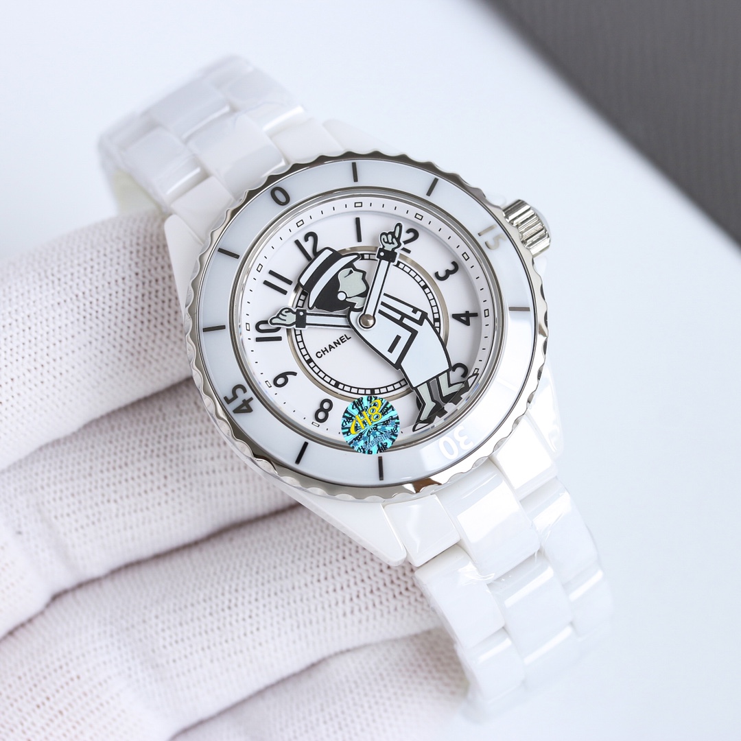 Chanel J12 H5241 White ceramic case, bezel, dial, and bracelet 33mm Women's Automatic