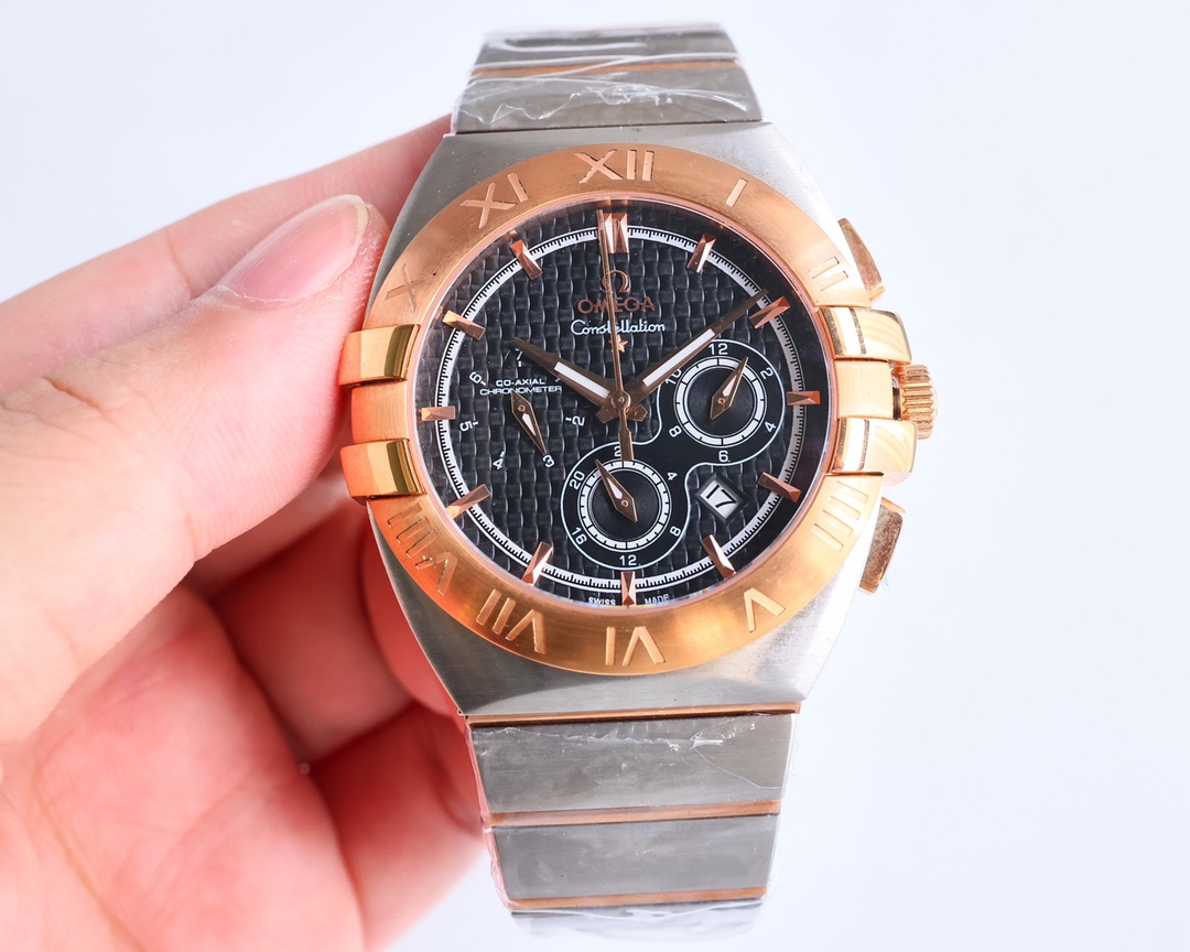Omega Constellation Double Eagle Chronograph stainless steel and rose gold case / bezel, white dial, two-tone bracelet 41.5mm Men's Automatic