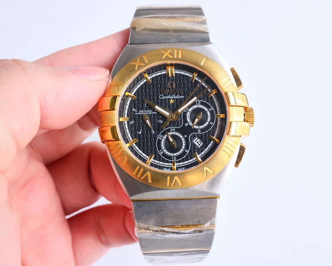 Omega Constellation Double Eagle Chronograph stainless steel and rose gold case / bezel, white dial, two-tone bracelet 41.5mm Men's Automatic