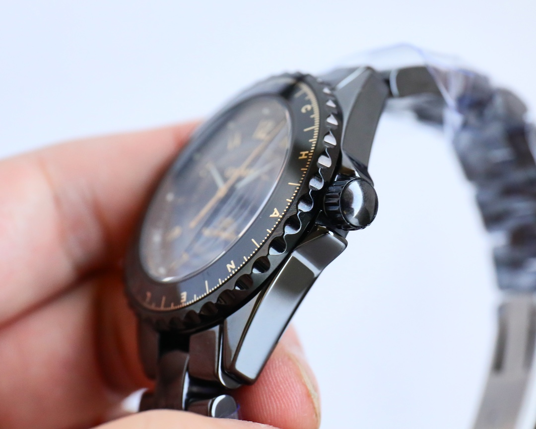 Chanel J12 Calibro 12.1 H9762 cassa in ceramica nera, lunetta nera, quadrante nero, bracciale in ceramica nera 38 mm Automatico da donna