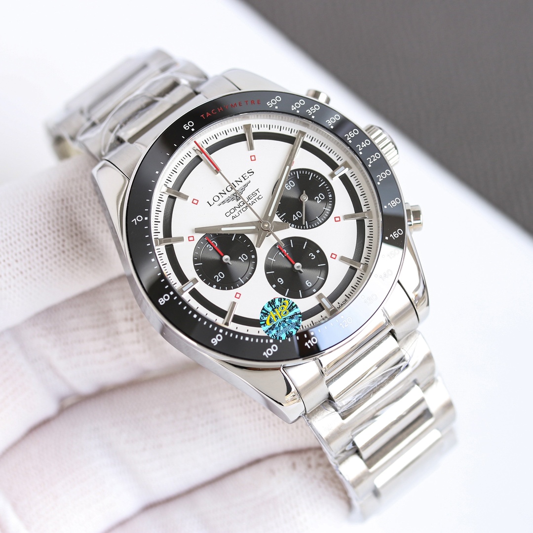 Longines Conquest Chronograph L3.835.4.72.6 caja y brazalete de acero inoxidable, bisel negro, esfera plateada con subesferas negras 42 mm Automático para hombre