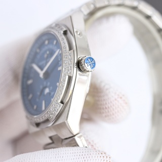 Vacheron Constantin Overseas Moon Phase Retrograde Date detail 7