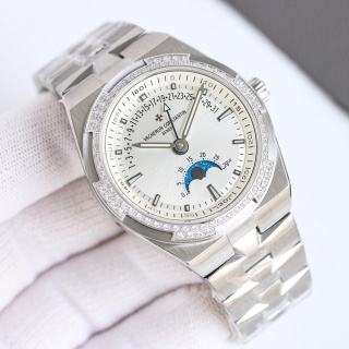 Vacheron Constantin Overseas Moon Phase Retrograde Date detail 4