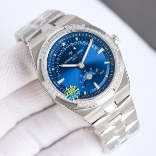 Vacheron Constantin Overseas Moon Phase Retrograde Date detail 3