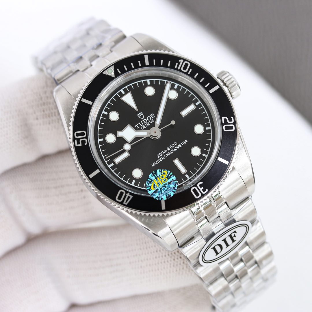 Tudor Black Bay 41 M7941A1A0NU-0003 Steel case, black bezel, black dial, steel bracelet 41mm Men's Automatic