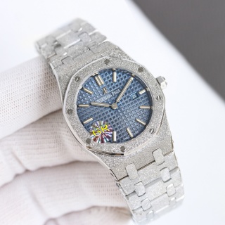Audemars Piguet Royal Oak Quartz 67653BC.GG.1263BC.01 detail 4