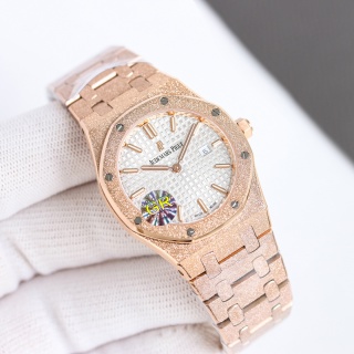 Audemars Piguet Royal Oak 67653OR.GG.1263OR.01 detail 2