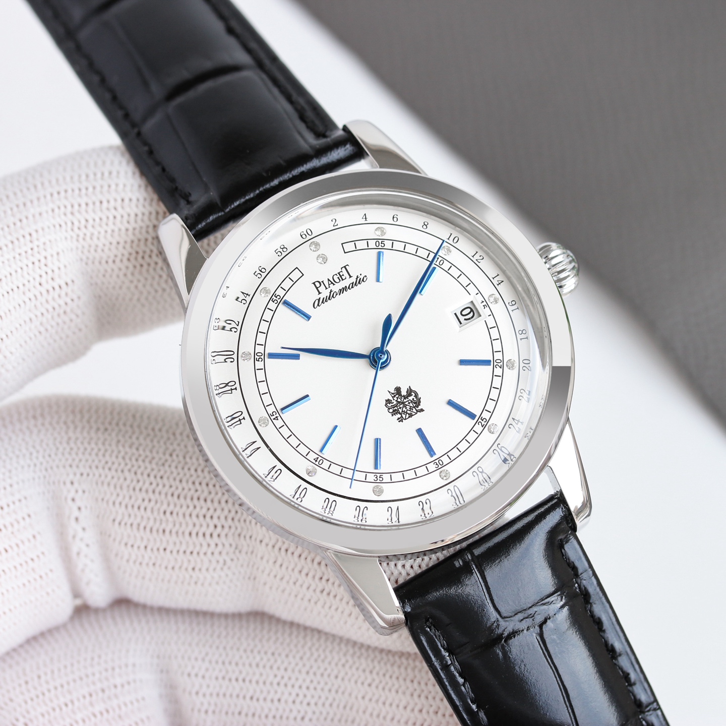 Piaget Altiplano GOA29192 white gold case, silver-white dial, black leather strap 40mm Men's Automatic