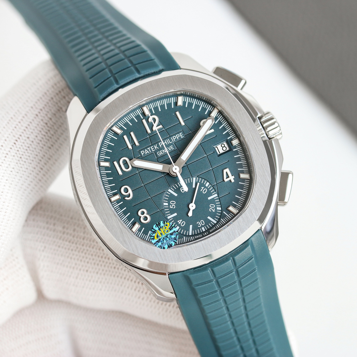 白壳1650
MMA-百达翡丽 Aquanaut系列，手雷系列 腕表型号：5968A-001）PP  42.2毫米不锈钢表壳 计时指针、精确至四分之一秒的外缘轨道式刻度、60 分钟累积计时器 以不锈钢材质的外壳，橡胶表带相搭，充满了时尚、阳光的运动气息，表壳采用了圆润的八角形表圈的经典轮廓，表圈经过倒角抛光处理之后更细腻精致，正面抛光，侧边磨砂处理的表耳略微弯曲，呈现出自然的弧度，将腕表更贴合于佩戴者腕间。   
厚度13mm 市面最薄
天然防敏感橡胶表带 精致推荐男士多功能机械腕表 为你精心打造超真实实物图拍摄