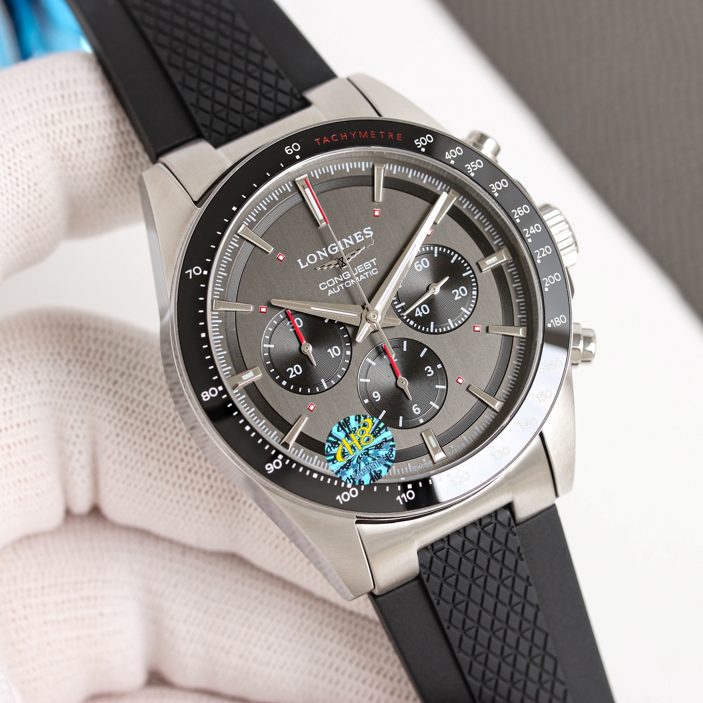 Longines Conquest Chronograph L3.835.4.32.6 stainless steel case and bracelet, black tachymeter bezel, champagne dial with black subdials 42mm Men's Automatic