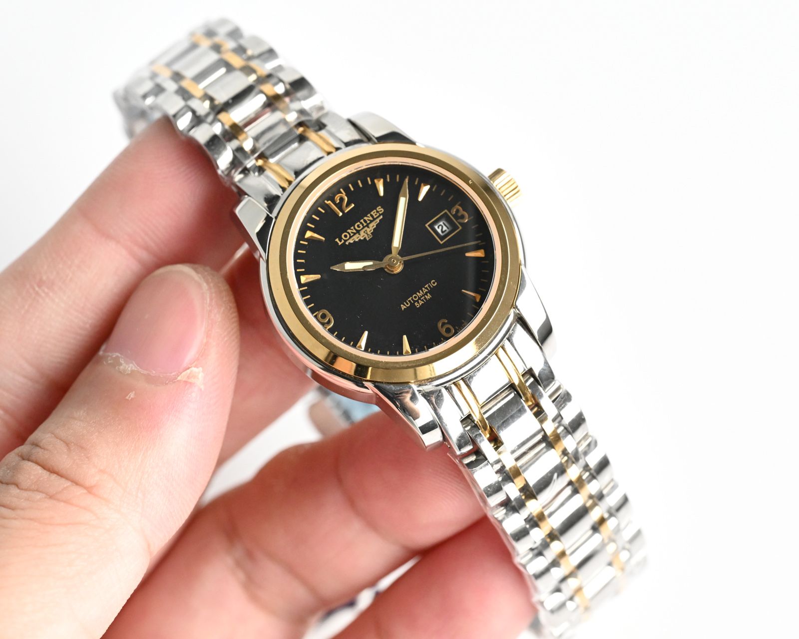 Longines Presence Automatic two-tone stainless steel and yellow gold case / bezel, champagne dial, two-tone bracelet 26mm Women's Automatic