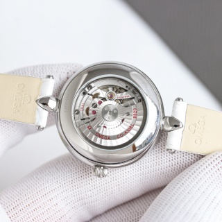 Omega 424.18.27.60.55.001 detail 8
