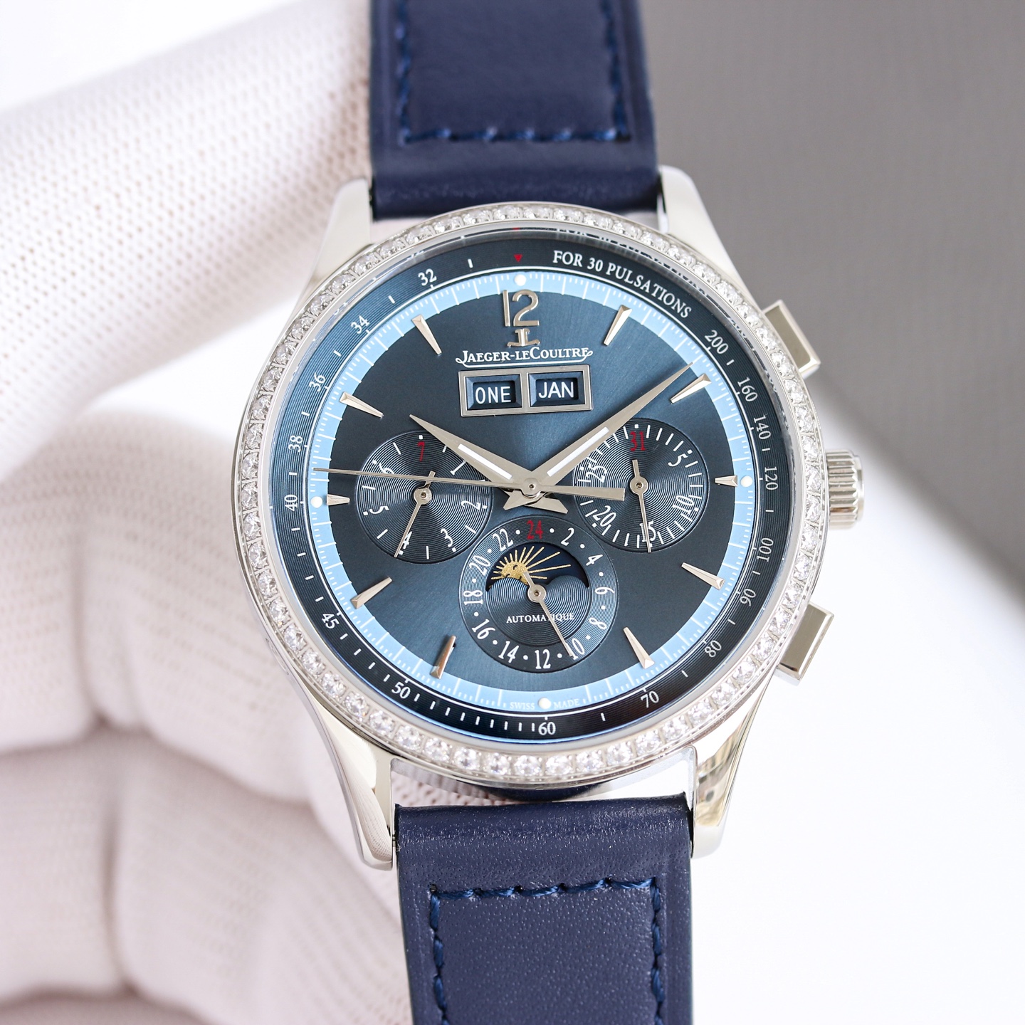 Jaeger-LeCoultre Master Control Chronograph Calendar 4138420 silver case, diamond bezel, blue dial, blue leather strap 40mm Men's Automatic