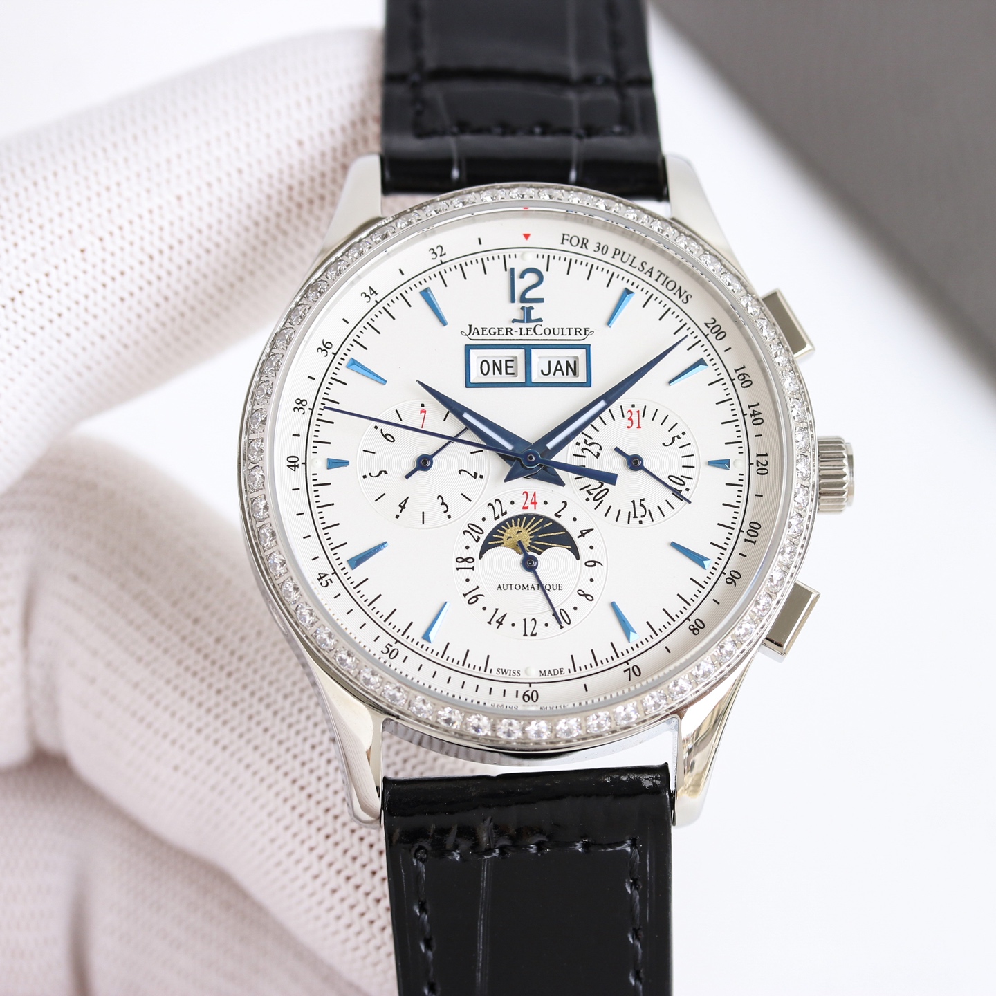 Jaeger-LeCoultre Master Control Calendar Chronograph 4138420 silver-tone diamond bezel white dial black leather strap 40mm Men's Automatic