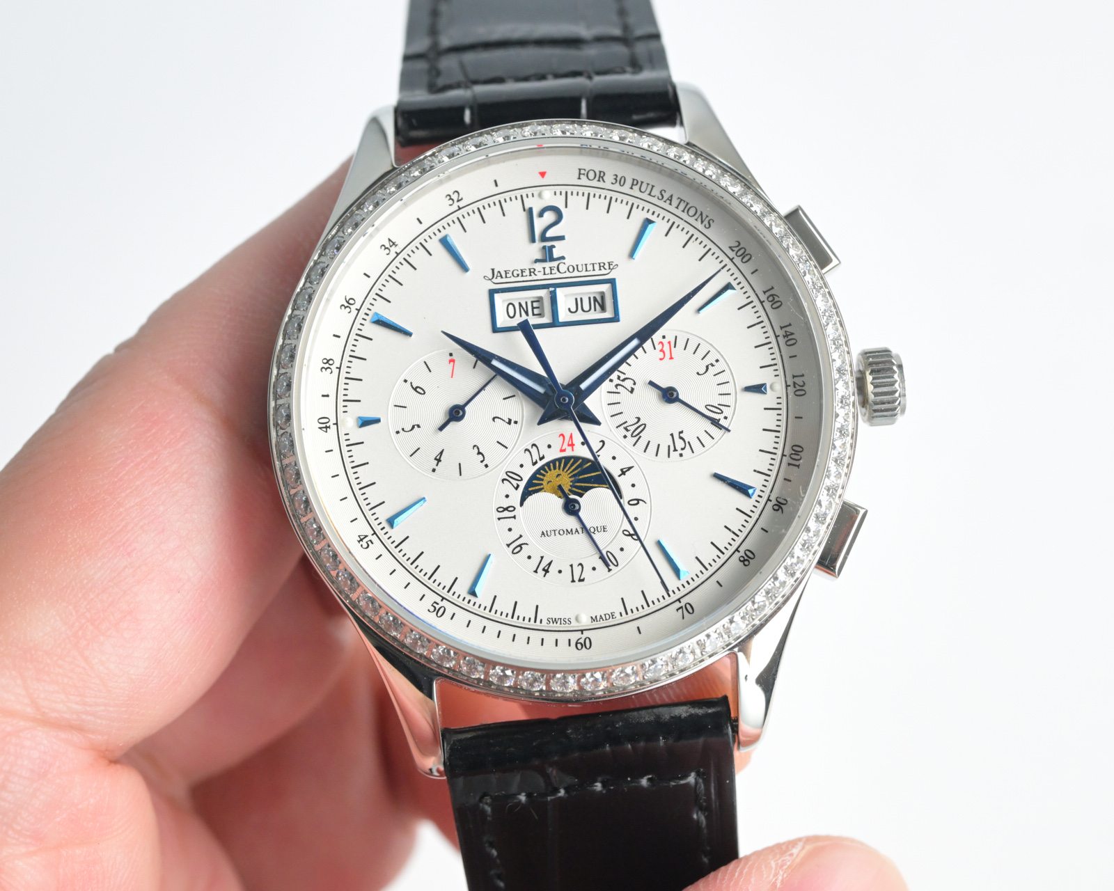 Jaeger-LeCoultre Master Control Chronograph Calendar 4138420 stainless steel diamond bezel / blue dial / blue leather strap 40mm Men's Automatic