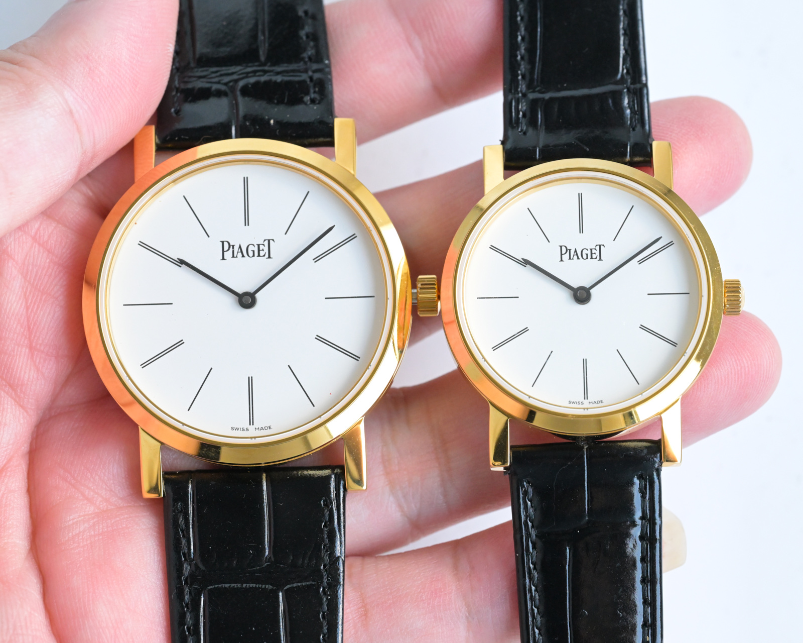Piaget Altiplano silver case, white dial, black leather strap 40mm Men's Quartz