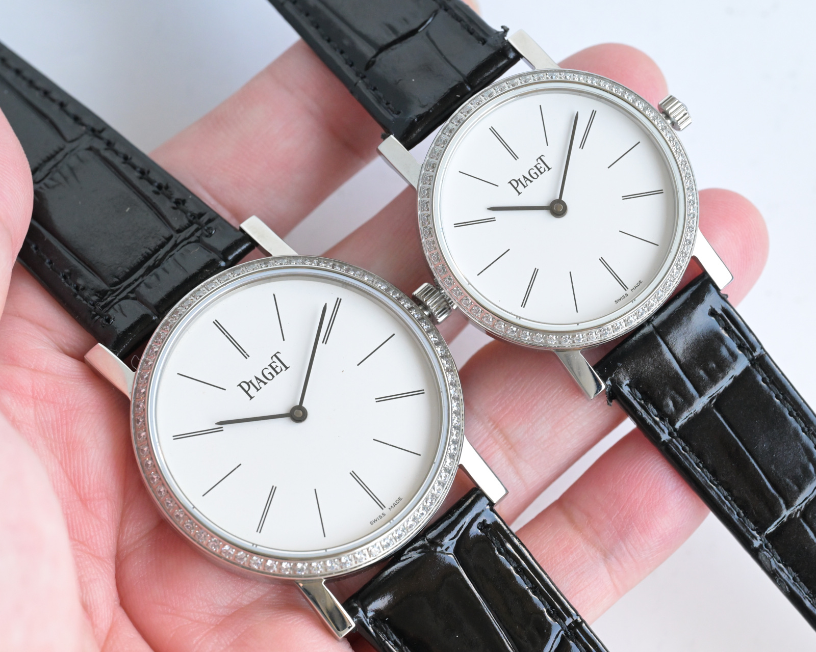 Piaget Altiplano rose gold case with diamond bezel, white dial, brown leather strap 40mm Unisex Quartz