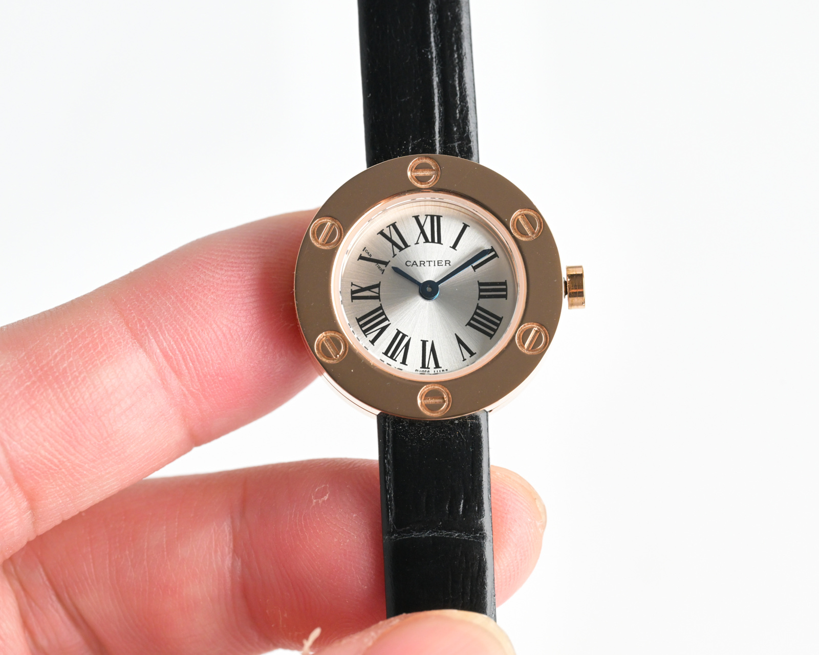 Cartier Love Watch cassa color oro rosa e lunetta con diamanti, quadrante argentato, cinturino in pelle bordeaux 23mm Quarzo da donna
