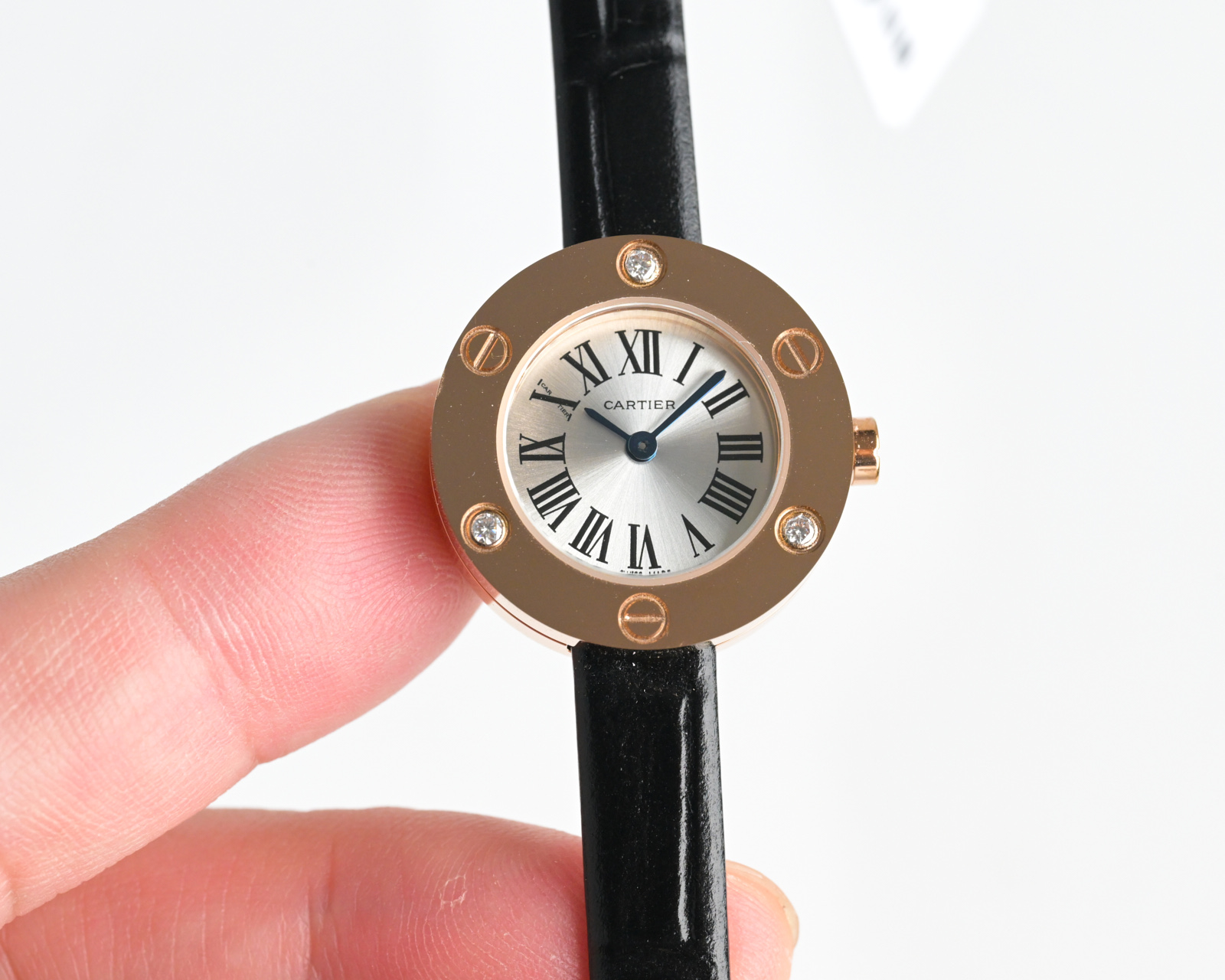 Cartier Love Watch cassa color oro rosa e lunetta con diamanti, quadrante argentato, cinturino in pelle bordeaux 23mm Quarzo da donna