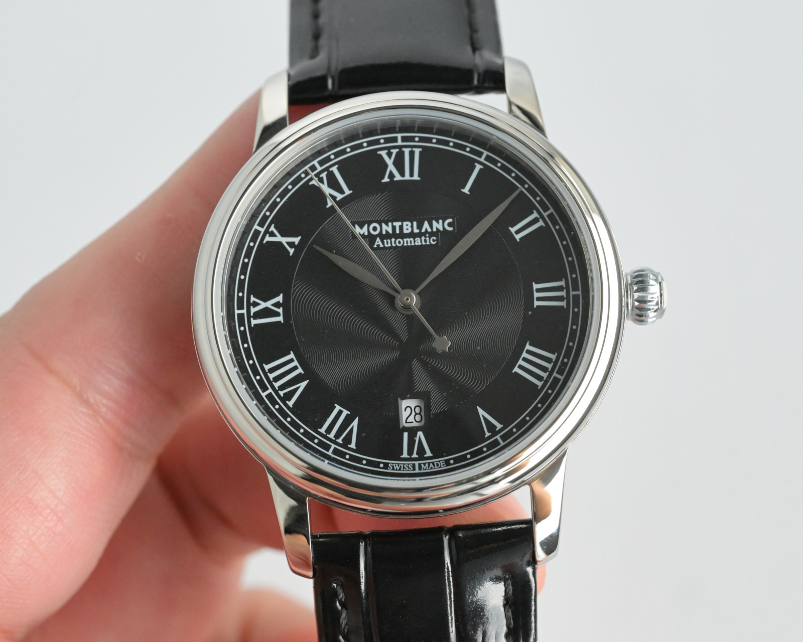 Montblanc Star Automatic Date Caixa prateada, mostrador branco, pulseira de couro preta 39 mm Masculino Automático