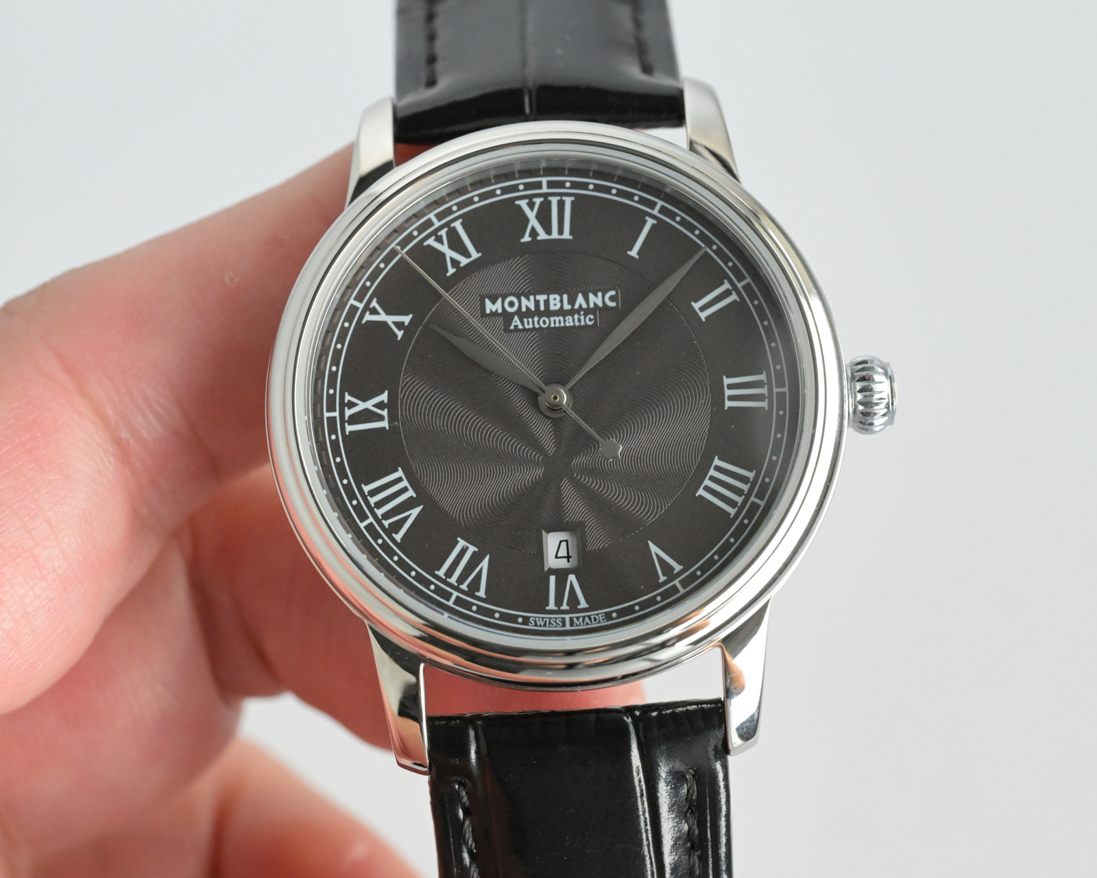 Montblanc Star Automatic Date Caixa prateada, mostrador branco, pulseira de couro preta 39 mm Masculino Automático