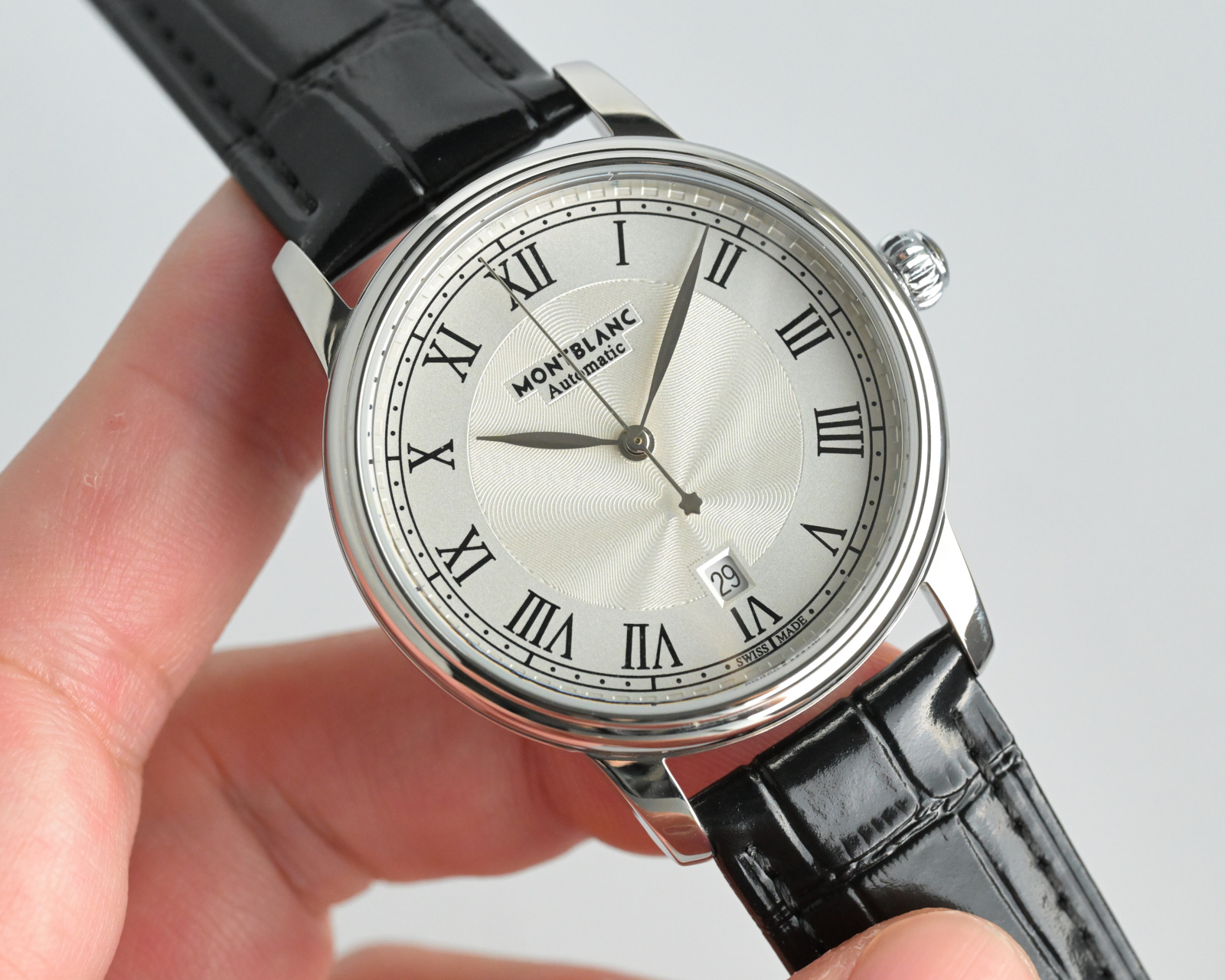 Montblanc Star Automatic Date Caixa prateada, mostrador branco, pulseira de couro preta 39 mm Masculino Automático