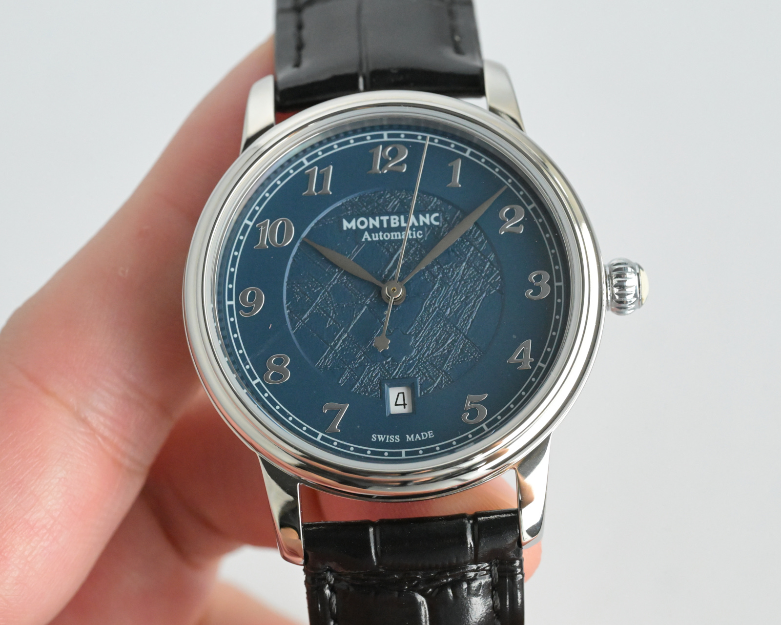 Montblanc Star Automatic Date Caixa prateada, mostrador branco, pulseira de couro preta 39 mm Masculino Automático